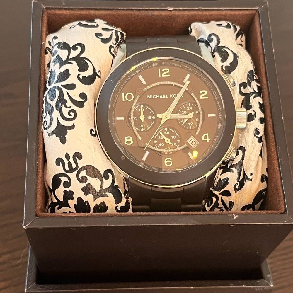 watch - Picture 3 of 7